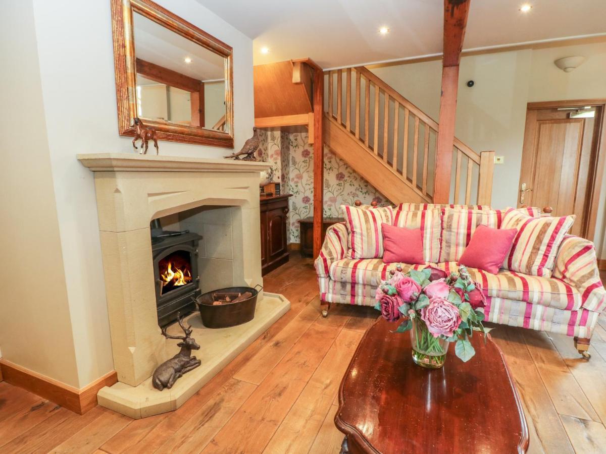 Rough Bank Barn Villa Rochdale Exterior photo